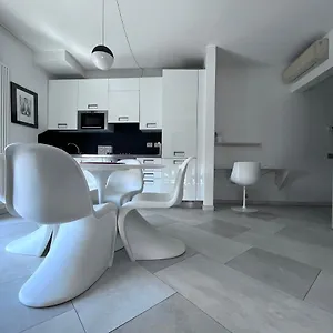 Fenix , Milano Italia